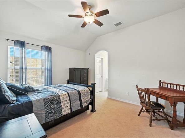 1008  Bell Oak Drive , Kennedale Texas 76060