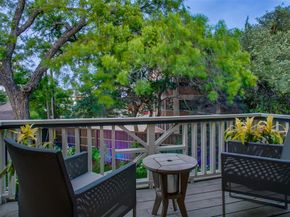 214 S Willomet Avenue , Dallas Texas 75208