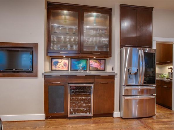 214 S Willomet Avenue , Dallas Texas 75208