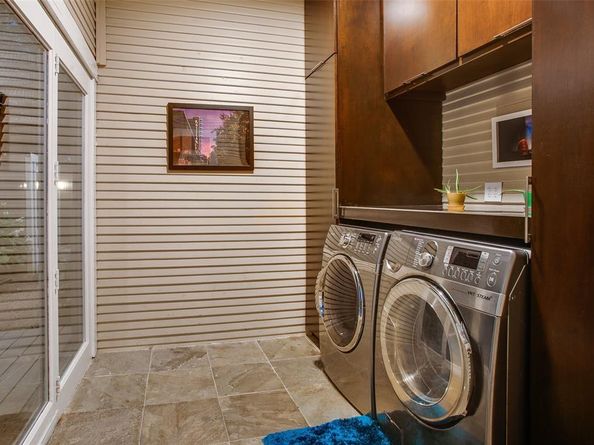 214 S Willomet Avenue , Dallas Texas 75208