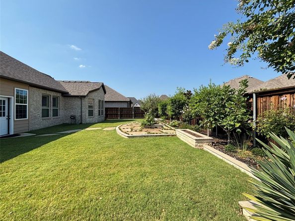 8137  Maybury  , The Colony Texas 75056