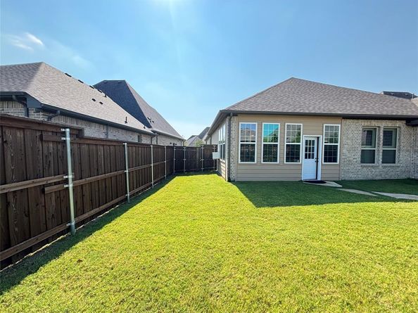 8137  Maybury  , The Colony Texas 75056