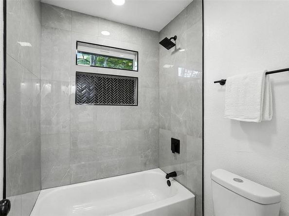 4303  Blackheath Road , Dallas Texas 75227