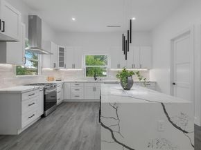 1919  Pollard Street , Dallas Texas 75208
