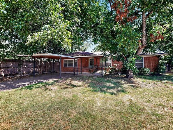 1004  Westway Street , Denton Texas 76201