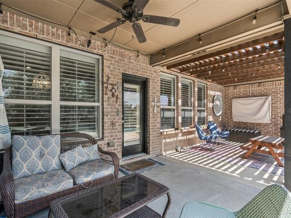 11925  Joplin Lane , Fort Worth Texas 76108