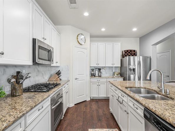 11925  Joplin Lane , Fort Worth Texas 76108