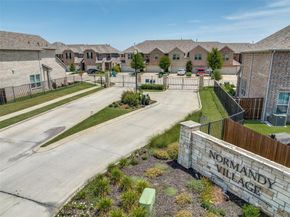 553  Hutchinson Lane , Lewisville Texas 75077