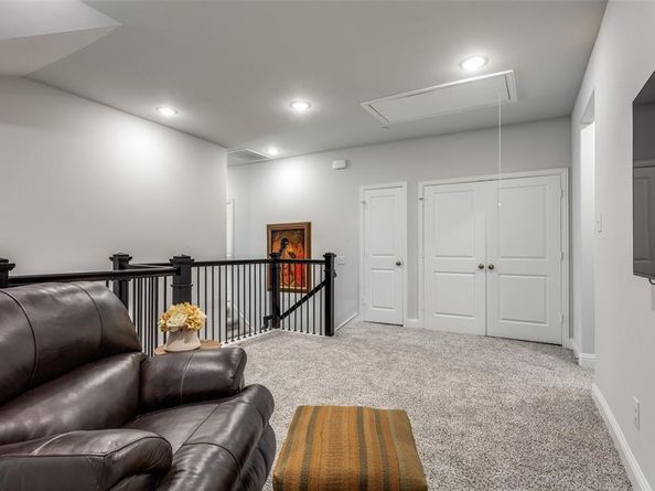 553  Hutchinson Lane , Lewisville Texas 75077