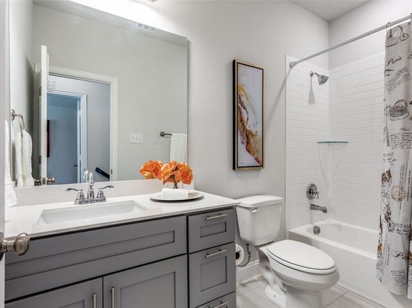 553  Hutchinson Lane , Lewisville Texas 75077