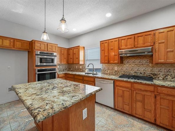 2305  Buckeye Drive , Mesquite Texas 75181