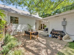 9715  Forestridge Circle , Dallas Texas 75238
