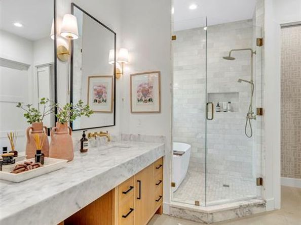 9715  Forestridge Circle , Dallas Texas 75238
