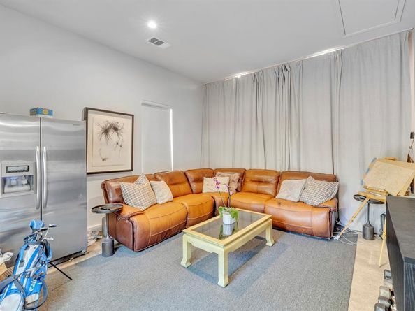 9715  Forestridge Circle , Dallas Texas 75238