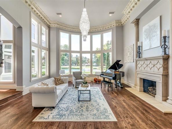 5230  Westgrove Drive , Dallas Texas 75248