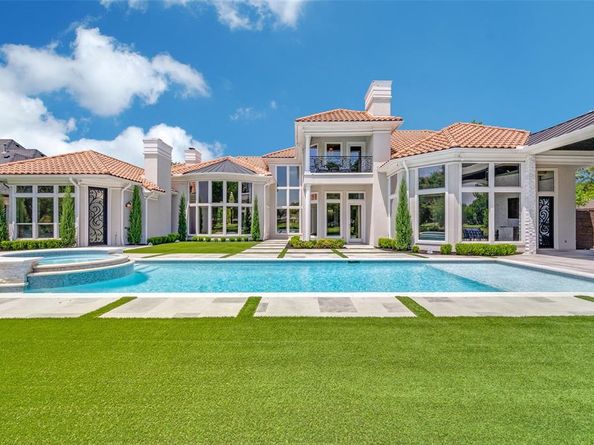 5230  Westgrove Drive , Dallas Texas 75248