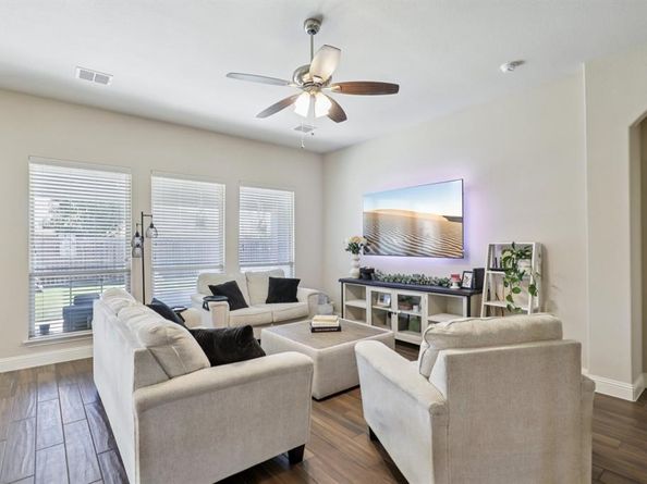 812  Marion Farm Road , Little Elm Texas 75068