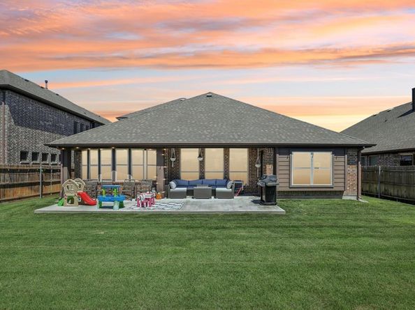 812  Marion Farm Road , Little Elm Texas 75068