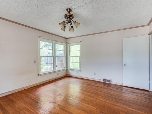 5104  Malinda Lane S, Fort Worth Texas 76112