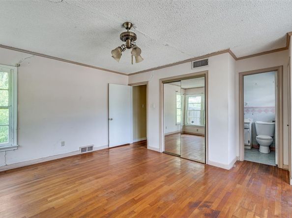 5104  Malinda Lane S, Fort Worth Texas 76112