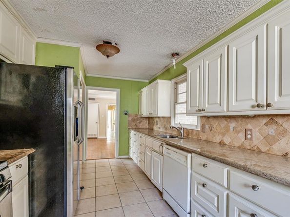 5104  Malinda Lane S, Fort Worth Texas 76112