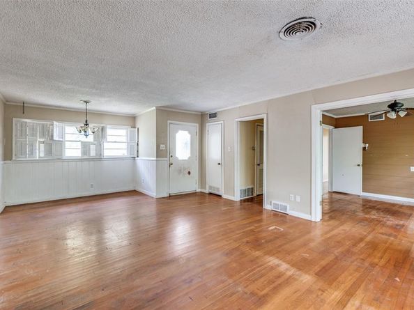 5104  Malinda Lane S, Fort Worth Texas 76112