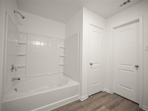 14260  Greenhaw Lane , Dallas Texas 75253