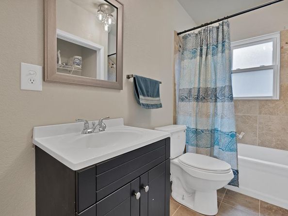 2529  Honeysuckle Avenue , Fort Worth Texas 76111