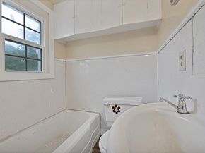2529  Honeysuckle Avenue , Fort Worth Texas 76111