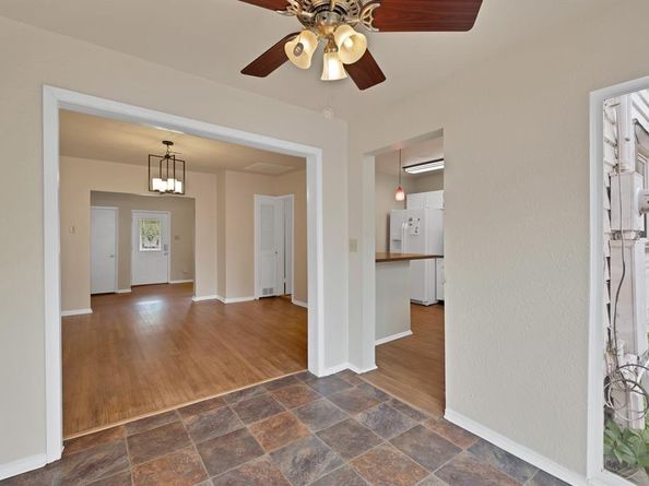 2529  Honeysuckle Avenue , Fort Worth Texas 76111