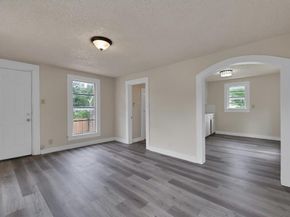 2529  Honeysuckle Avenue , Fort Worth Texas 76111