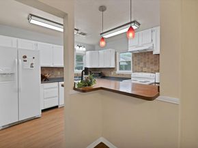 2529  Honeysuckle Avenue , Fort Worth Texas 76111