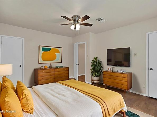 2529  Honeysuckle Avenue , Fort Worth Texas 76111