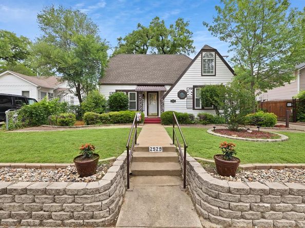 2529  Honeysuckle Avenue , Fort Worth Texas 76111