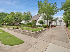 2529  Honeysuckle Avenue , Fort Worth Texas 76111