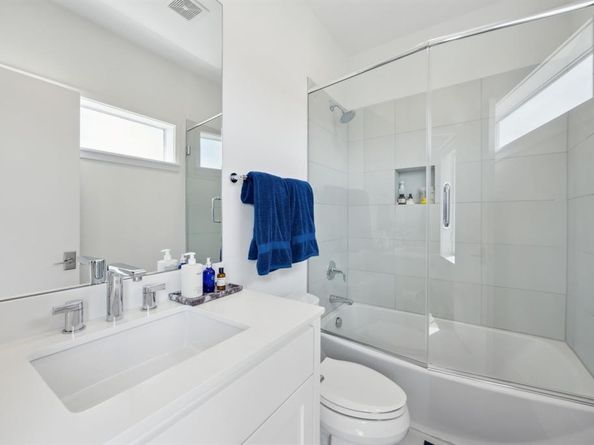 4980  Fuqua Street , Dallas Texas 75206