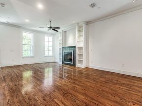 3200  Ross Avenue  15, Dallas Texas 75204