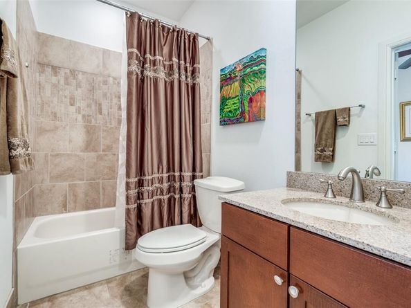 3200  Ross Avenue  15, Dallas Texas 75204