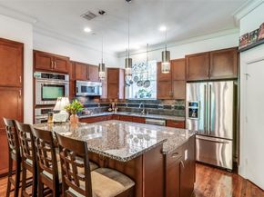 3200  Ross Avenue  15, Dallas Texas 75204