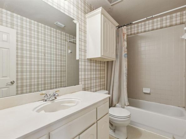 1500  Chateau Lane , Mansfield Texas 76063