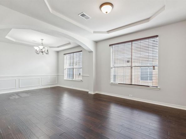 1500  Chateau Lane , Mansfield Texas 76063