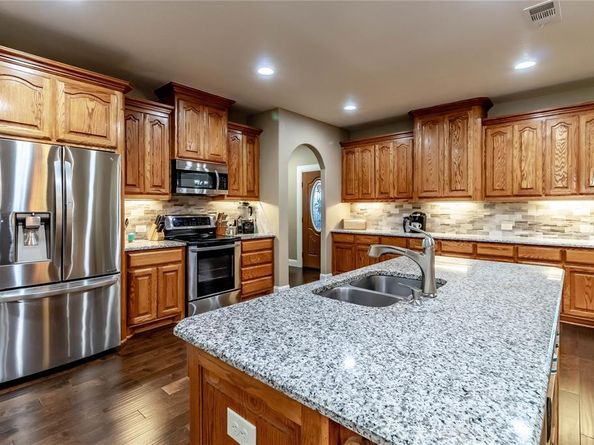 1614  Pebble Beach Lane , Cedar Hill Texas 75104