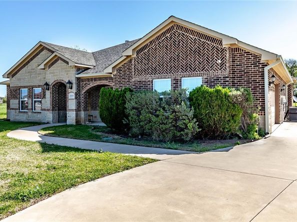 1614  Pebble Beach Lane , Cedar Hill Texas 75104