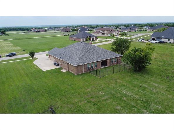 1614  Pebble Beach Lane , Cedar Hill Texas 75104