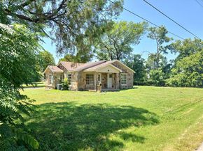 210 W  Ave A  , Garland Texas 75040