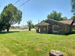 210 W  Ave A  , Garland Texas 75040