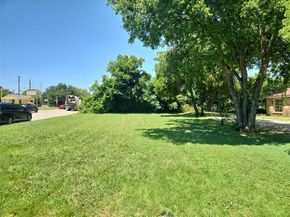 210 W  Ave A  , Garland Texas 75040