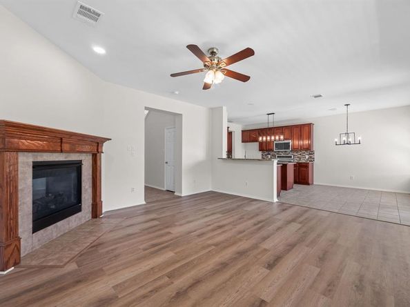 1310  Chestnut Hill Drive , Wylie Texas 75098