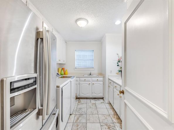 7204  Debbe Drive , Dallas Texas 75252