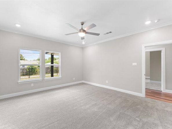 2410  Hudspeth Avenue , Dallas Texas 75216